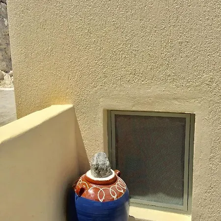 W Thirals - A Wondeful 2 Bedroom With Jacuzzi And Sea Views * Emporio (Santorini)