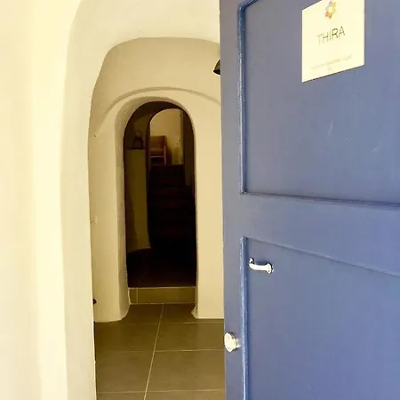 W Thirals - A Wondeful 2 Bedroom With Jacuzzi And Sea Views * Emporio (Santorini)